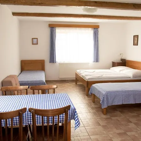 Baborakovi Πανσιόν Dětenice